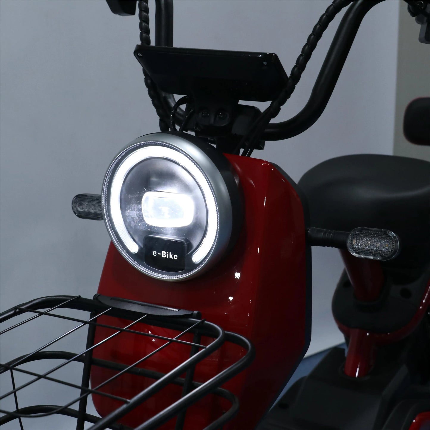 High Power Electric Bicycle Long Range 80km Ebike Lead Acid Battery Electric Scooter For Adult