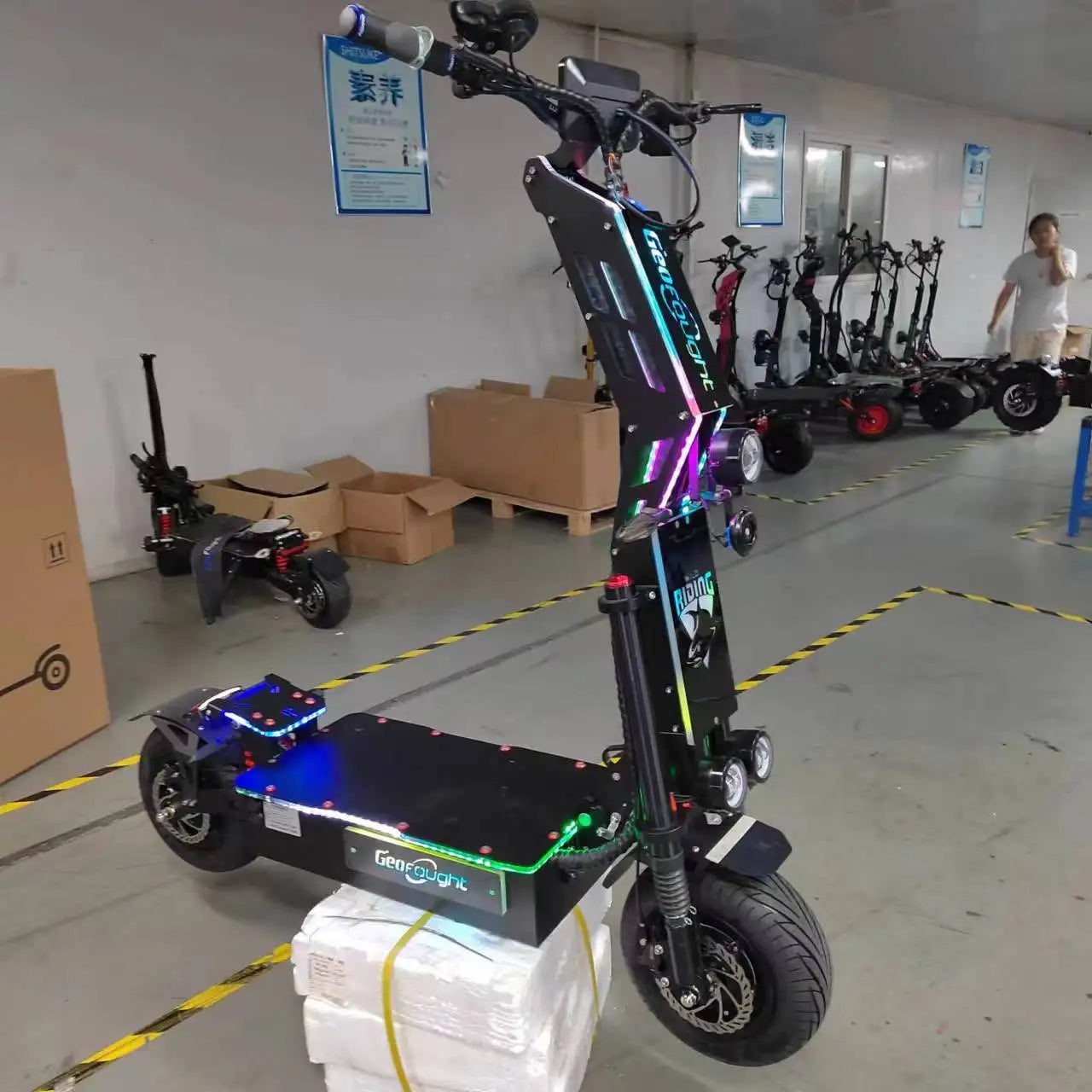 Geofought 14 Inch Dual Motor 72V 8000W Powful 120KM/H Speed Foldable Wholesale DDP Sports Electric Scooter