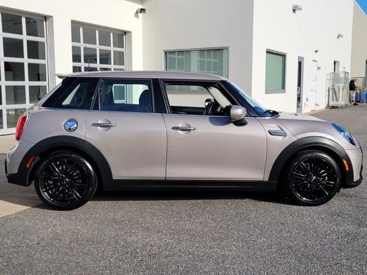 MInNI Coo_pper Harddtop 4 Door 4dr HB FWD Hatchhback